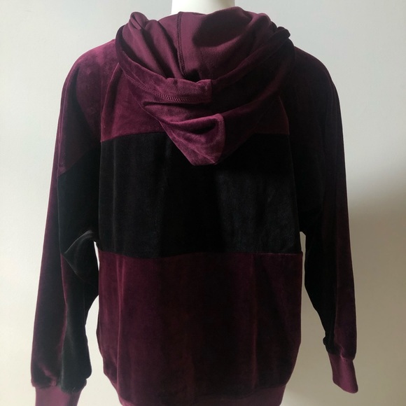 Champions sweatshirt bundle - Picture 5 of 5